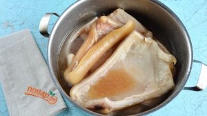 Деликатес из свиных шкурок