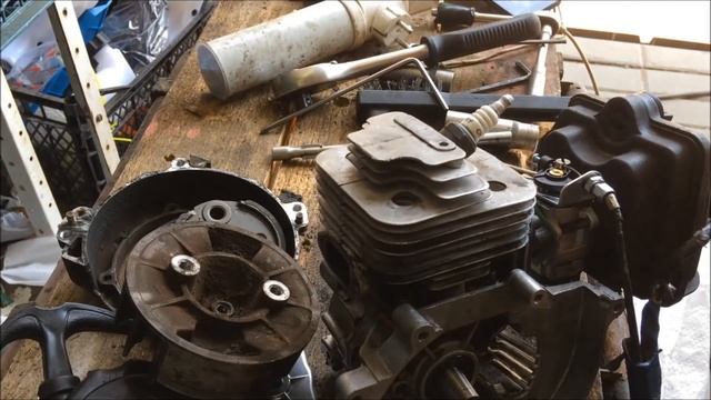 Триммер!Как обычно началось с карбюратора.А всего то нужно было протянуть винты цилиндра!) смотреть онлайн