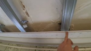 Потолок из пластиковых панелей