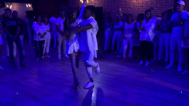 Mercy, Shawn Mendes kizomba by Chris Py & Laly смотреть онлайн