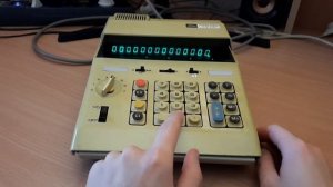 Калькулятор-монстр Toshiba BC-1414 (circa 1970)