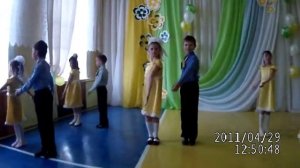 Танец младшеклассников "Куклы-неваляшки"