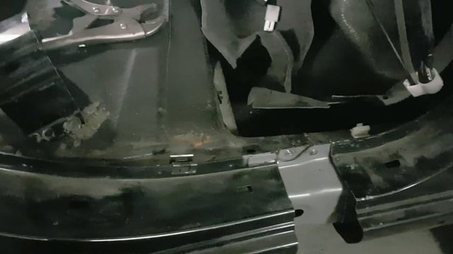 Как собирают распилы? На примере Toyota Caldina. смотреть онлайн