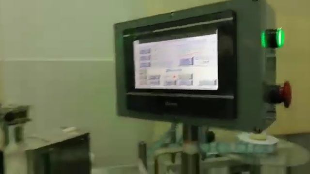 Этикетировщик на полипропиленовую этикетку запуск станка в Армении ЭМ-32