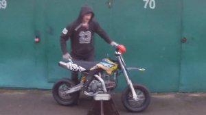 Как поставить питбайк на подставку