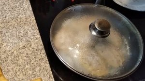 Эксперимент Жарю котлеты на воде
