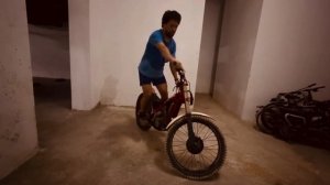 True beginner in Trials Bike - Static balance practice in the garage - November 23rd 2023