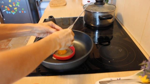 Силиконовая форма для жарки яиц. Эксперимент №2 смотреть онлайн