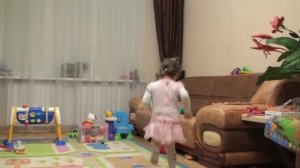 он бы подошел я бы отвернулась
