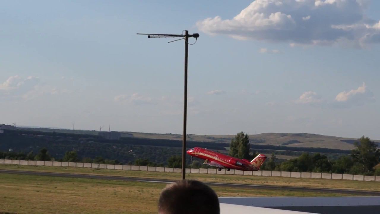 Взлёт CRJ-100 а/к Руслайн из Саратова
