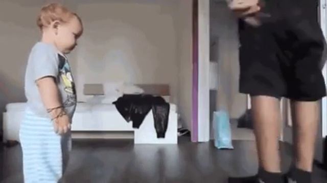 брейк данс батл отца и сына / break Dance Battle of father and son смотреть онлайн
