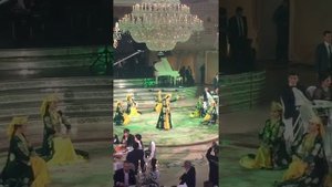 Узбекский танец Мустахзод, на свадьбе в Сафисе Ансамбль «Бахор».