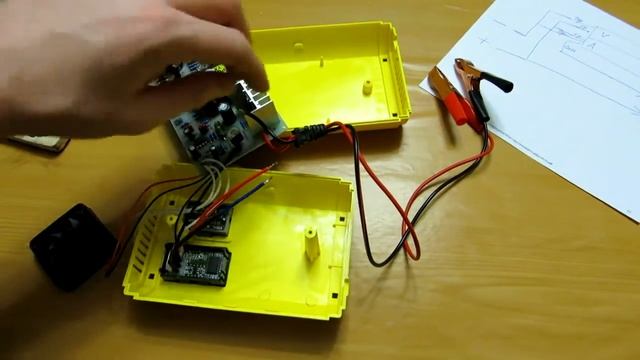 Доработка автомобильного зарядного устройства. Контроль тока и напряжения. смотреть онлайн