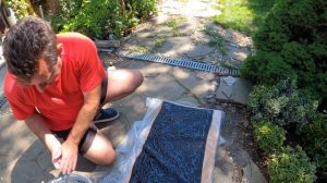 Как недорого декорировать берег пруда и бассейна галькой