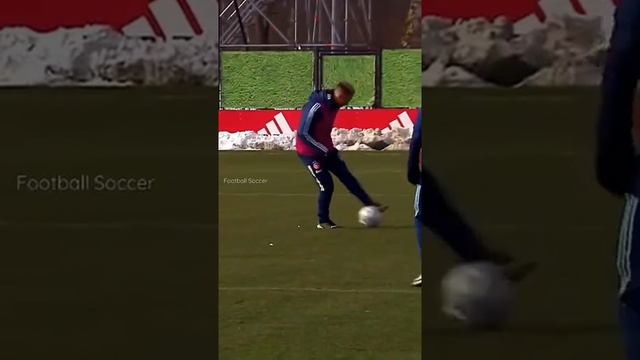 Sergio Reguilón attempting the Antony spin 😂🤦♂️