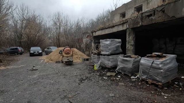 Закладываем проемы старым огнеупорным кирпичом от печей