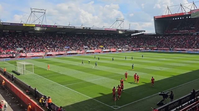 Doelpunt Joshua Brenet 1-0 FC Twente - Sparta смотреть онлайн