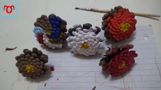 РОЗЫ ИЗ ШИШЕК и ОДУВАНЧИКИ КЛЕНОВЫЕ, или осенняя фантазия из природного материала. смотреть онлайн