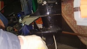 Новый способ замены масла в редукторе лодочного мотора