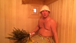 Баня. Хвойный веник.