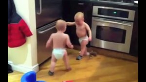 Детский разговор двойняшек