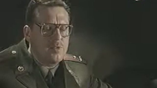 НЛО Жизнь за колючей проволокой смотреть онлайн