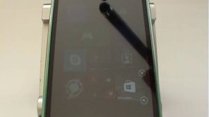 Перемещение и изменение размера иконок на рабочем столе смартфона Microsoft (Nokia)