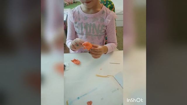 Лепим Лису из сказки "Колобок" из воздушного пластилина.