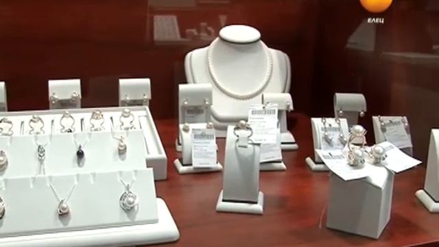 В торговом центре «Шатер» открылся фирменный магазин Московского ювелирного завода