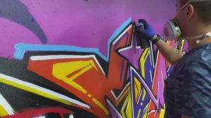 Как рисуют граффити, показываю процесс