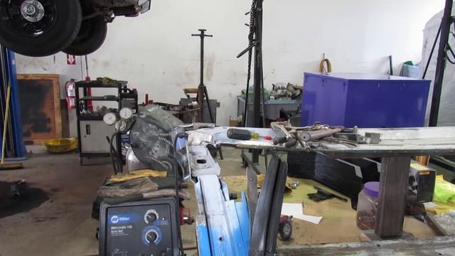 1957 Ford Fairlane Skyliner Hard Top Convertible / Episode 4 смотреть онлайн