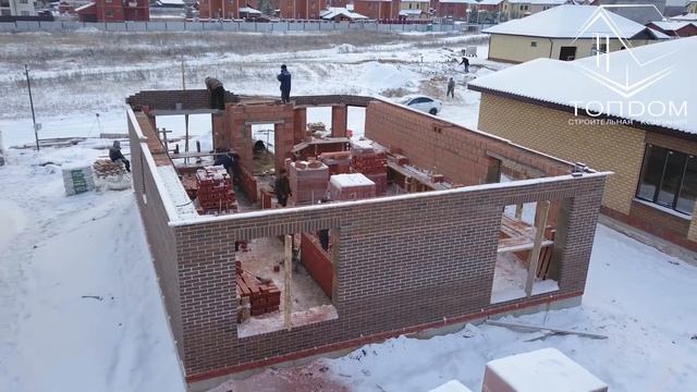 Строительство зимой, в чем выгода?
