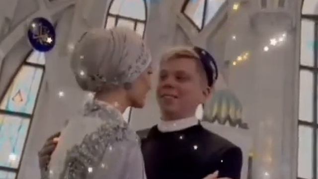 Музика обними не отпускай Элвин Грей смотреть онлайн