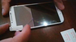 Как правильно и идеально, самому наклеить стекло пленку на телефон смартфон