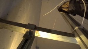 Монтаж лифта! День 3й! Провесили шахту, смонтировали   первые направляющие!