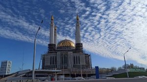 В Уфе возобновили строительство Соборной мечети "Ар-Рахим" | Новый купол привезли на днях