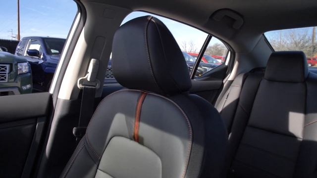 New 2022 Nissan Sentra SR w/ SR Premium Package