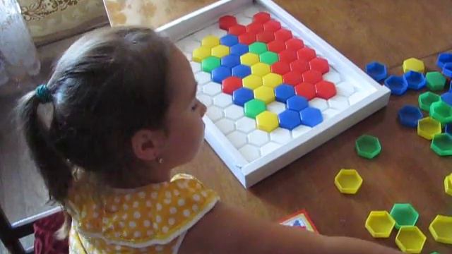 Собираем мозаику. Развивающие видео для детей. We collect mosaic.