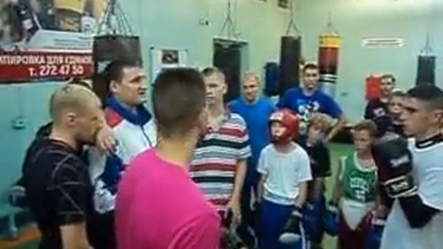 Мастер класс по кикбоксингу в России    Alberto Simón Montero смотреть онлайн