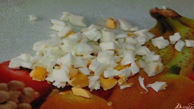 Салат из красной редьки со свежим огурцом