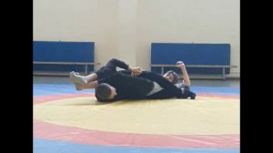 Жёсткая Драка Школьников в Школе /борьба