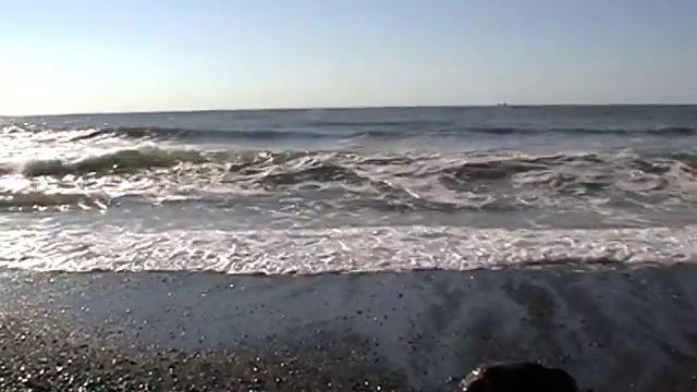 Купание на волнах в Батуми смотреть онлайн