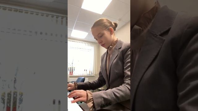 ИГРАЮ БЕЗ НОТ ! процесс подбирания на слух . смотреть онлайн