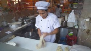 CHINATOWN Street Food Tour in Binondo Manila - HOPIA & LAMIAN + FILIPINO CHINESE FOOD IN PHILIPPINE