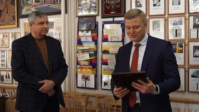 Новогодние поздравления главы района. смотреть онлайн