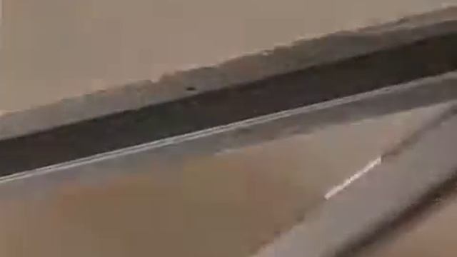 Съемный, обслуживаемый трек верхней направляющей пеналов Eclisse смотреть онлайн