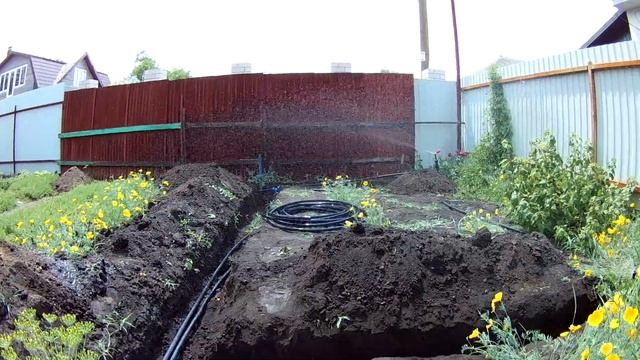 Автоматический полив газона своими руками. #5 часть. Собираем спринклеры Hunter смотреть онлайн