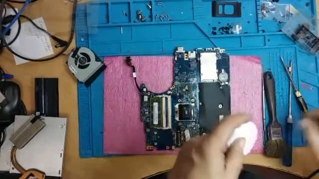 Разборка, чистка ноутбука HP Probook 4535s. Clean laptop HP Probook 4535s смотреть онлайн