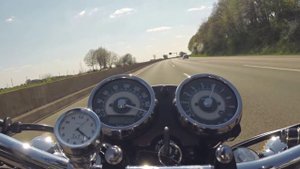 Top Speed Kawasaki W800 on German Autobahn Test Ride