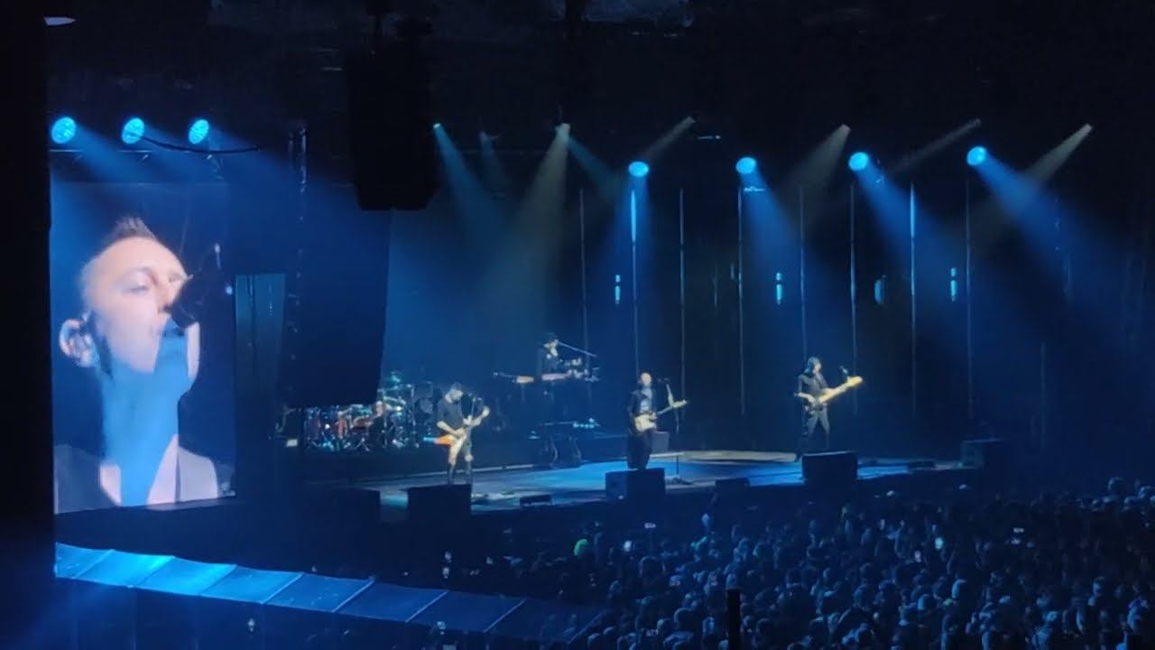 Звери - тур “20 лет. Для тебя” 12.02.2023 г. Мурманск (Весь концерт) смотреть онлайн